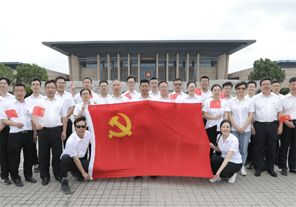 优秀党支部——来利国际w66二建党支部